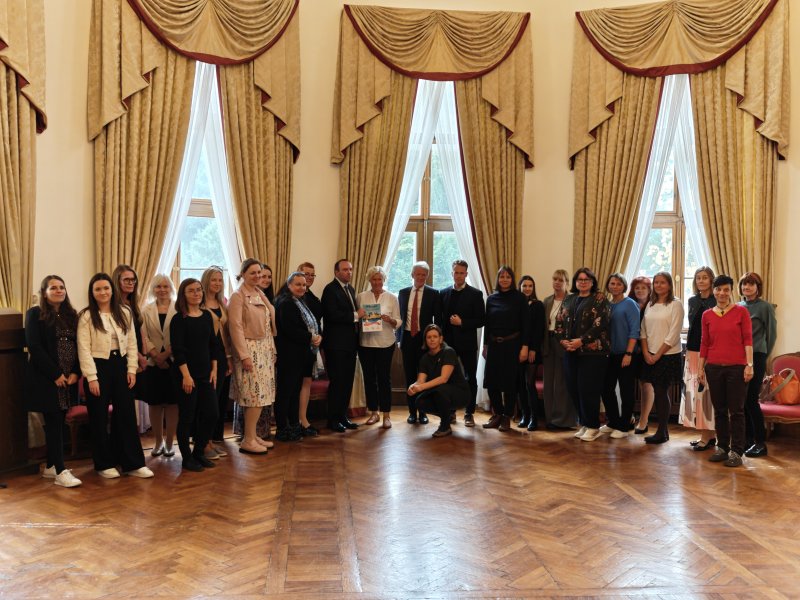 Čtenářský most Praha-Hamburg